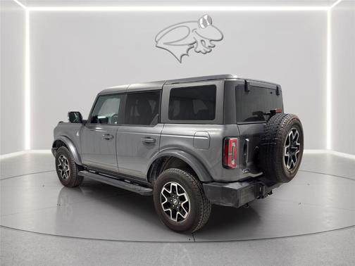 Carbonized Gray 2023 Ford Bronco Outer Banks