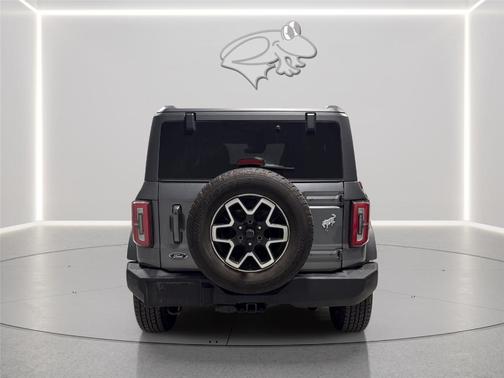 Carbonized Gray 2023 Ford Bronco Outer Banks