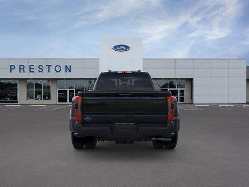 2025 Ford F-350 Platinum