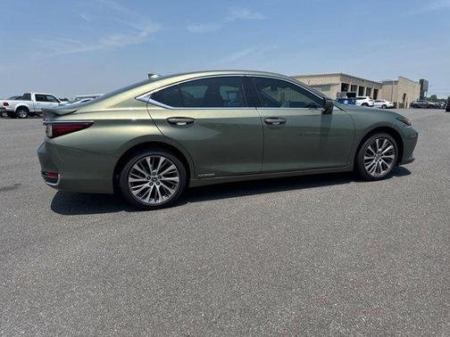 2021 Lexus ES 300h