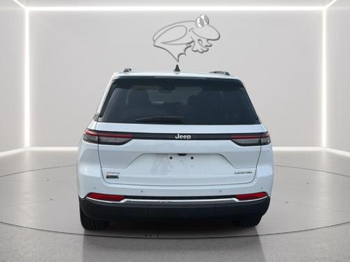 Bright White Clearcoat 2023 Jeep Grand Cherokee Limited