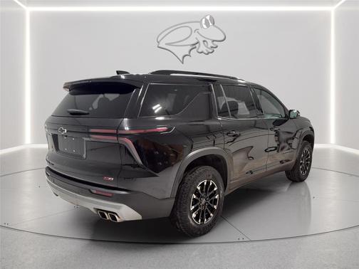 Mosaic Black Metallic 2025 Chevrolet Traverse Z71