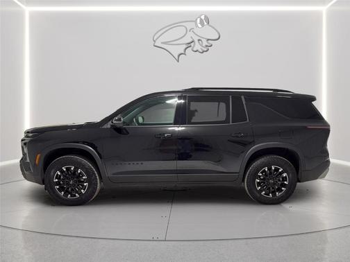 Mosaic Black Metallic 2025 Chevrolet Traverse Z71