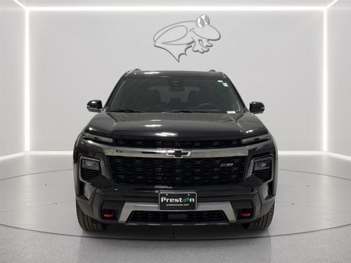 Mosaic Black Metallic 2025 Chevrolet Traverse Z71