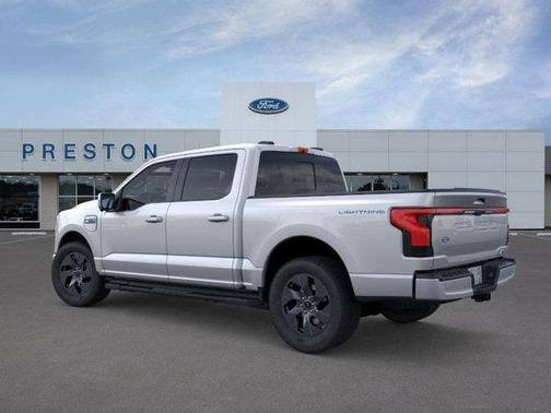 2025 Ford F-150 Lightning LARIAT