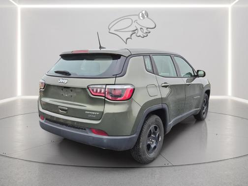 Olive Green Pearlcoat 2019 Jeep Compass Sport