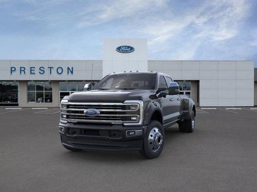 2025 Ford F-450 Platinum