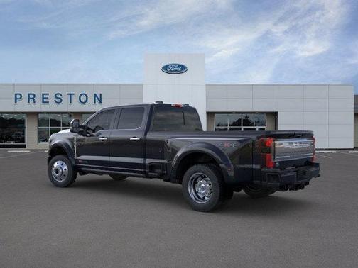 2025 Ford F-450 Platinum
