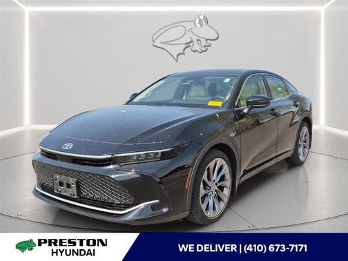 Black 2024 Toyota Crown Limited