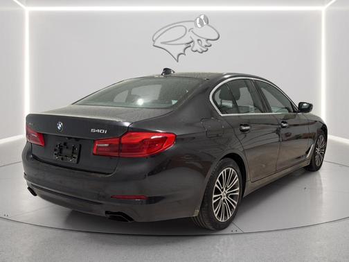 Dark Graphite Metallic 2018 BMW 540 i xDrive