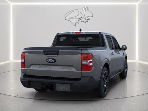 Carbonized Gray Metallic 2026 Ford Maverick Lariat