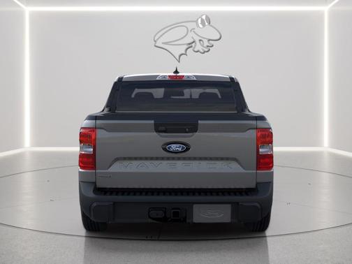 Carbonized Gray Metallic 2026 Ford Maverick Lariat