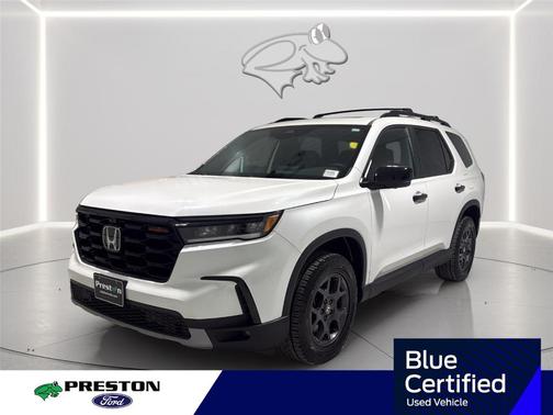 Platinum White Pearl 2025 Honda Pilot TrailSport
