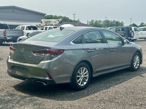 2018 Hyundai SONATA SE