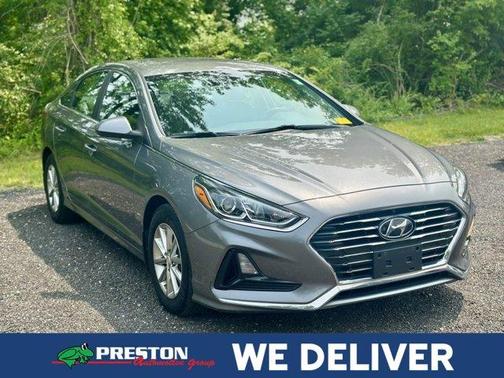 2018 Hyundai SONATA SE