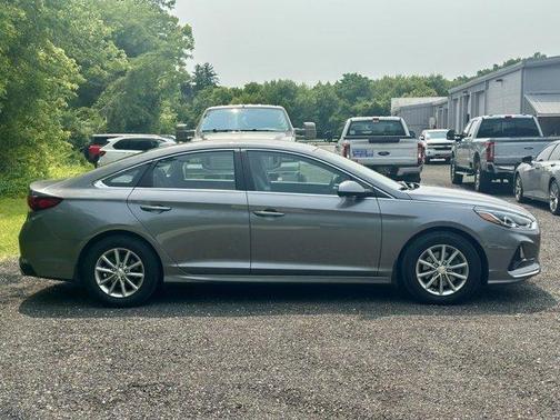2018 Hyundai SONATA SE