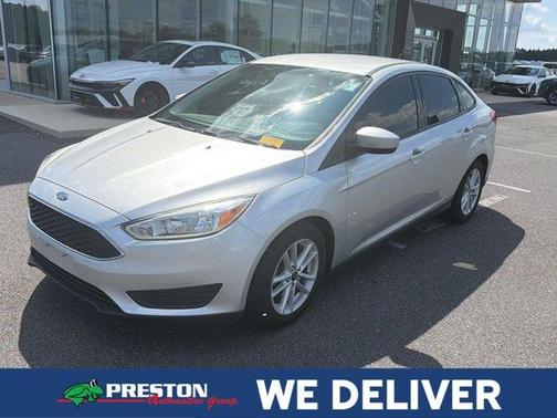Ingot Silver 2018 Ford Focus SE