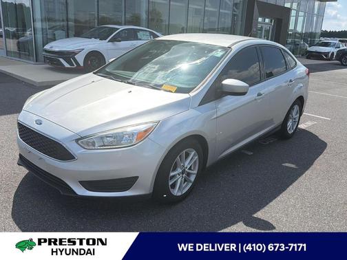 Ingot Silver 2018 Ford Focus SE