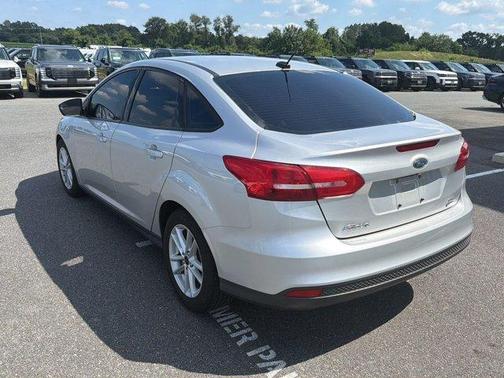 Ingot Silver 2018 Ford Focus SE