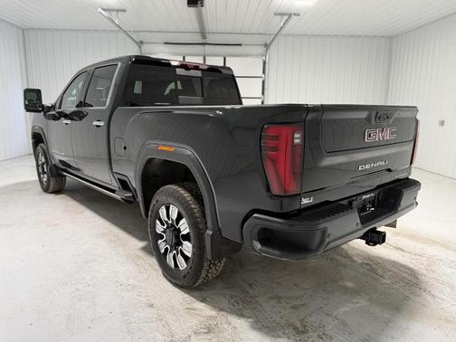 2024 GMC Sierra 2500 Denali
