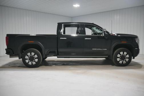 2024 GMC Sierra 2500 Denali