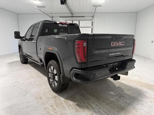 2024 GMC Sierra 2500 Denali