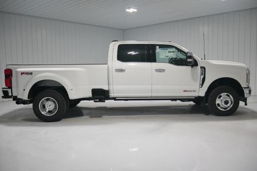 2025 Ford F-350 Lariat Super Duty