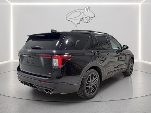 Agate Black Metallic 2025 Ford Explorer ST
