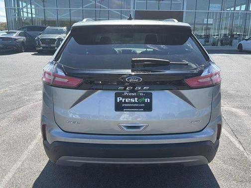 Iconic Silver 2022 Ford Edge SEL