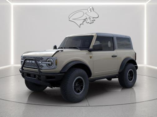 Desert Sand 2026 Ford Bronco Badlands