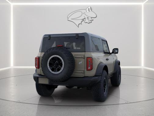 Desert Sand 2026 Ford Bronco Badlands