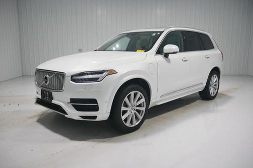 2017 Volvo XC90 Hybrid T8 Inscription