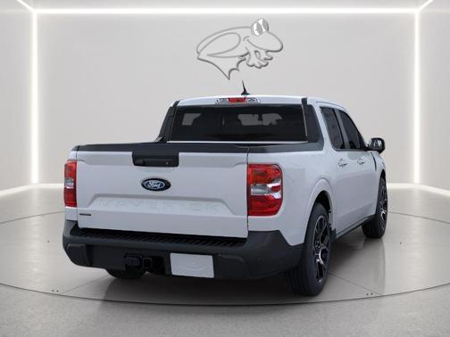 Space White Metallic 2026 Ford Maverick Lariat