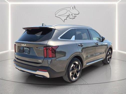 Gray 2025 Kia Sorento Hybrid SX Prestige