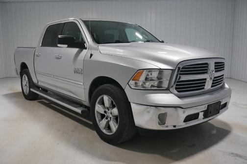 2016 RAM 1500 SLT