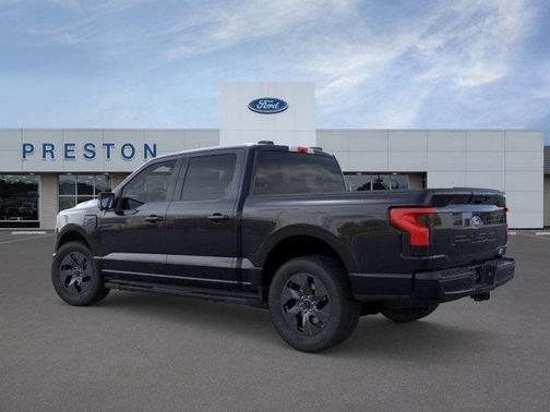 2025 Ford F-150 Lightning Flash