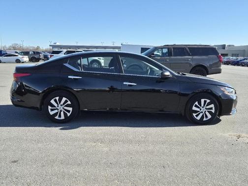 2024 Nissan Altima 2.5 S