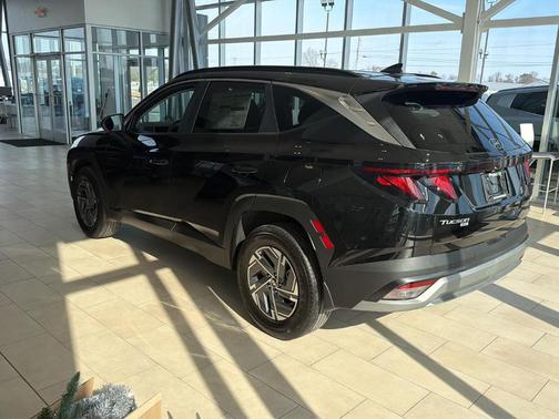 2025 Hyundai TUCSON Hybrid Blue