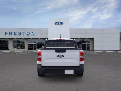 2025 Ford Maverick XL