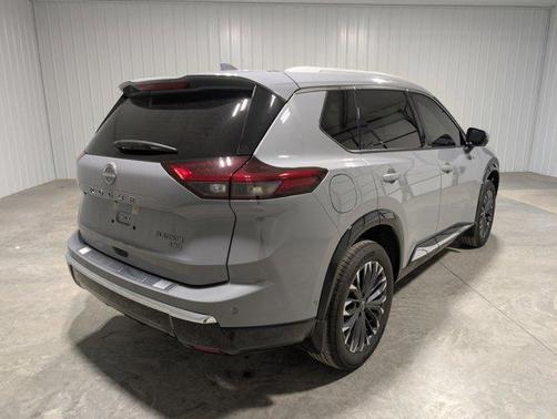 2024 Nissan Rogue Platinum