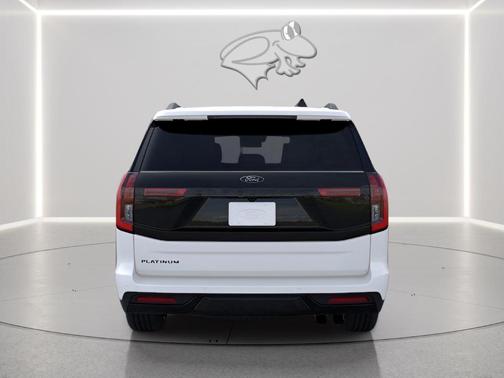 Star White 2026 Ford Expedition Platinum