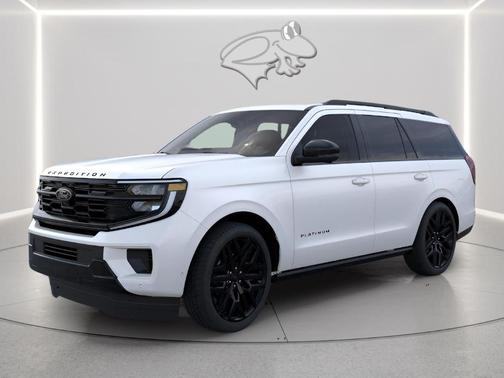 Star White 2026 Ford Expedition Platinum