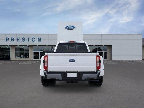 2025 Ford F-350 Lariat Super Duty