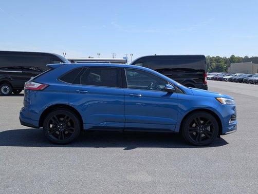 2021 Ford Edge ST
