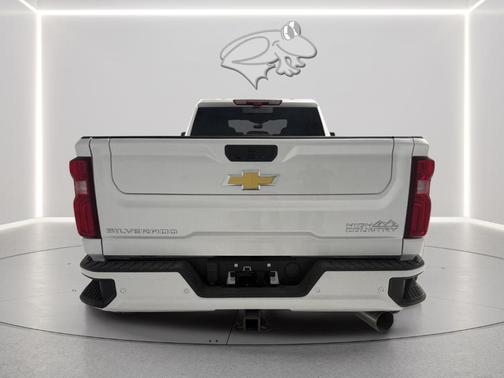 2025 Chevrolet Silverado 3500 High Country