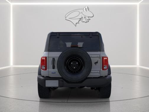 Avalanche Gray 2026 Ford Bronco Big Bend
