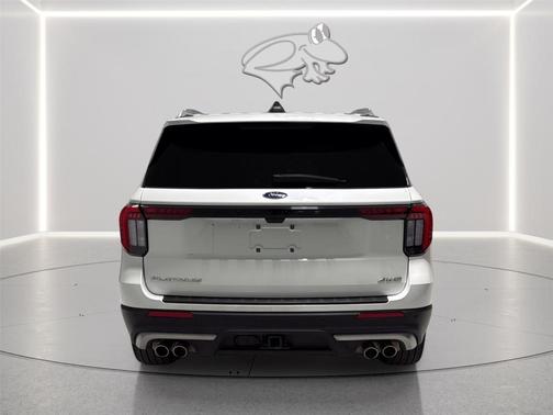 Star White 2025 Ford Explorer Platinum
