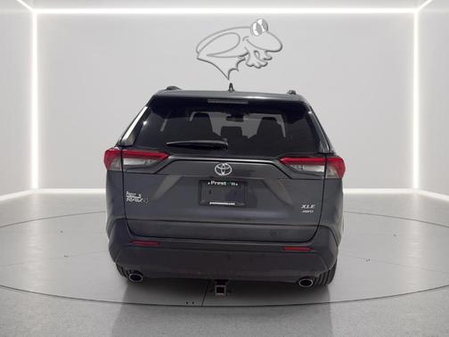 Magnetic Gray Metallic 2019 Toyota RAV4 XLE