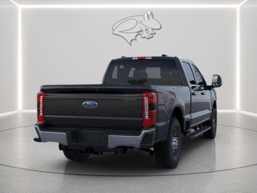Agate Black 2026 Ford F-250 Lariat