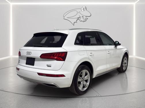2018 Audi Q5 2.0T Tech Premium